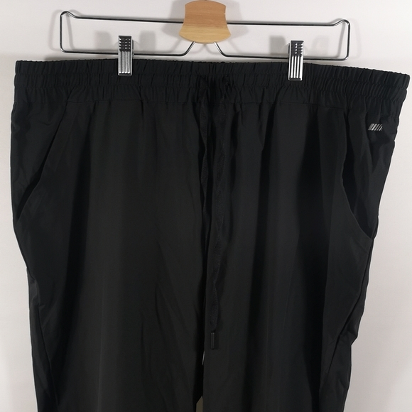 NWOT Men's Amazon Essentials Exercise Pants, Elastic Waist/Ankle, Black Size XXL - Picture 2 of 5
